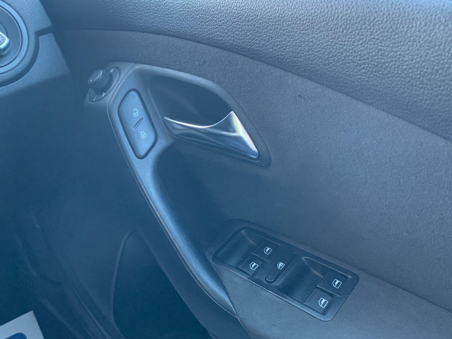 Used Volkswagen Polo 2010 for sale - 76214513: Photo 11