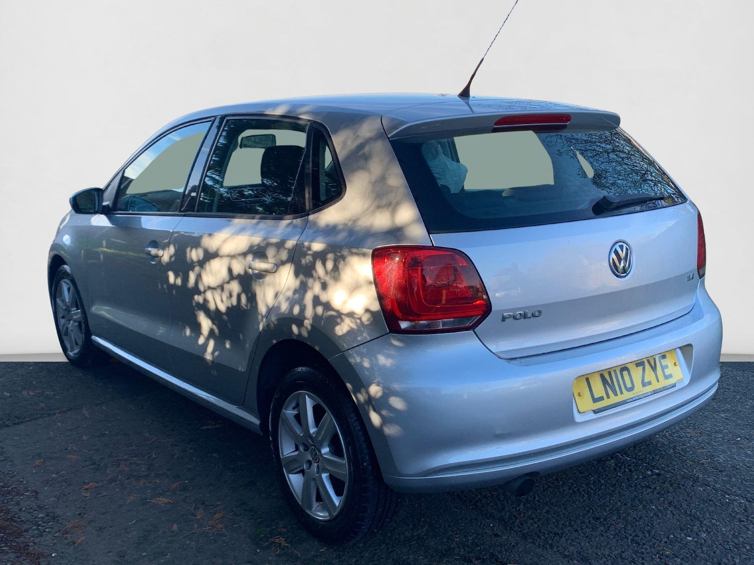 Used Volkswagen Polo 2010 for sale - 76214513: Photo 4