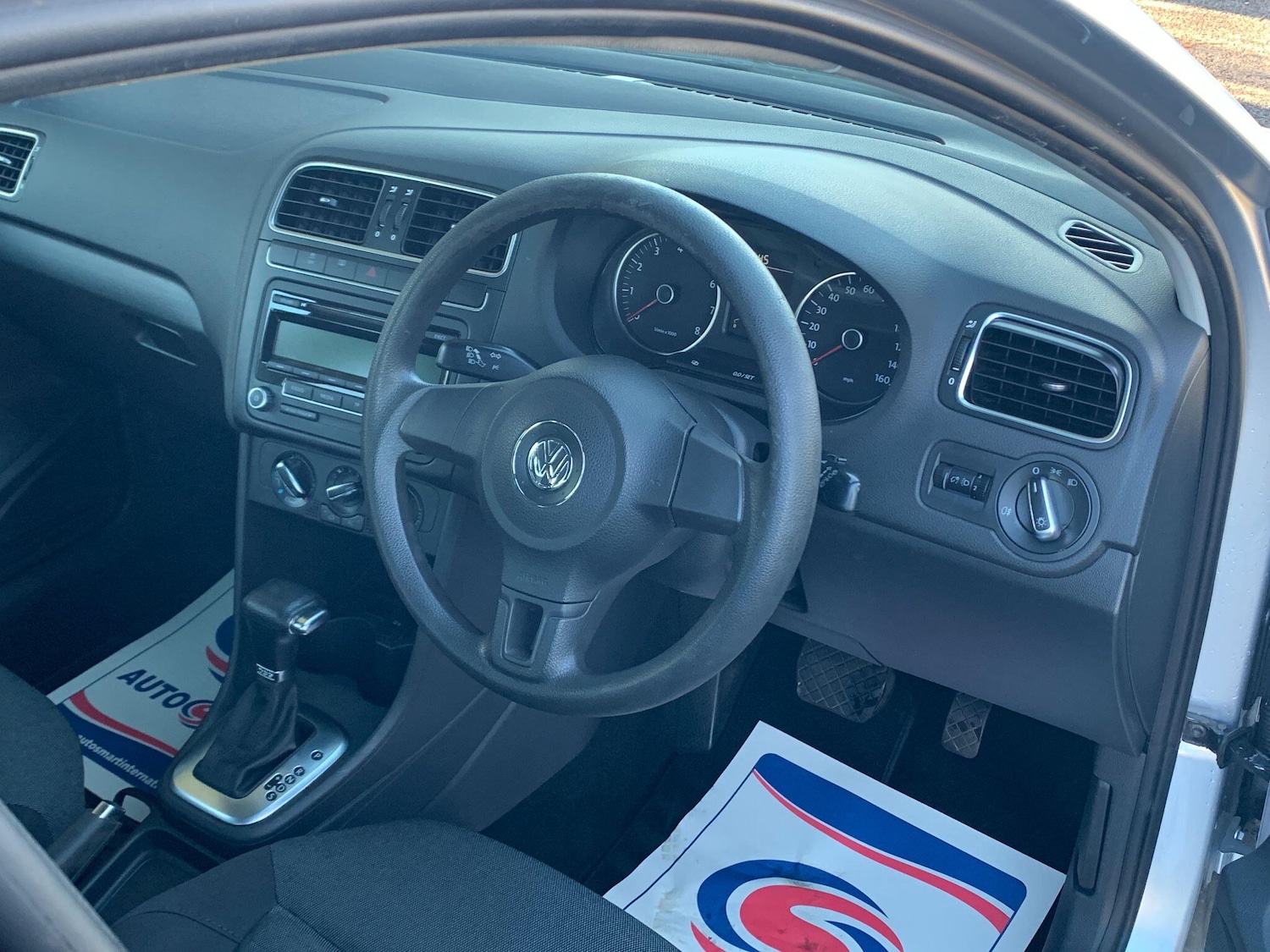 Used Volkswagen Polo 2010 for sale - 76214513: Photo 7