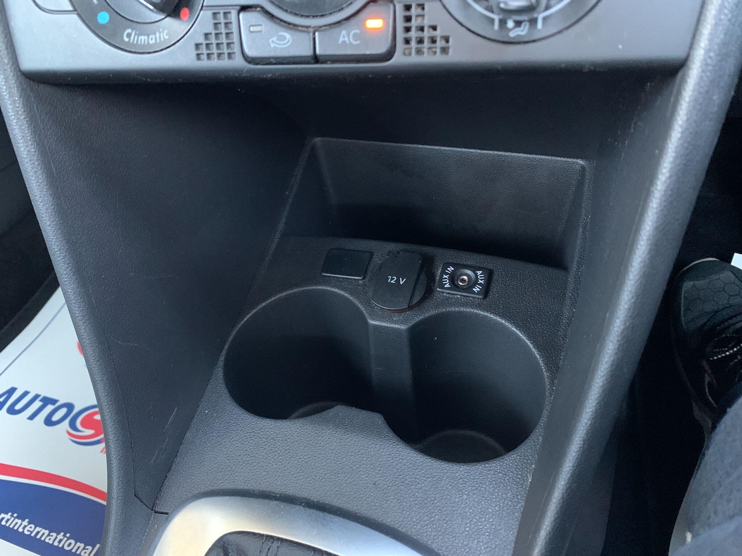 Used Volkswagen Polo 2010 for sale - 76214513: Photo 9