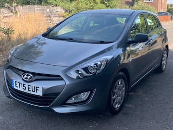 Used Hyundai i30 2015 for sale - 78562107: Photo
