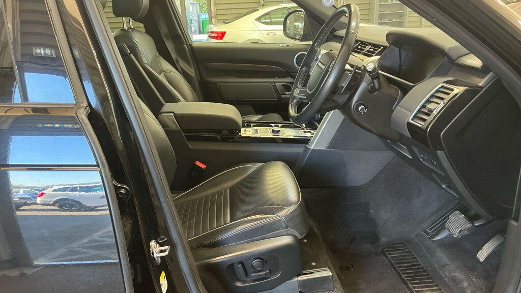 Used Land Rover Discovery 2018 for sale - 78047922: Photo 15