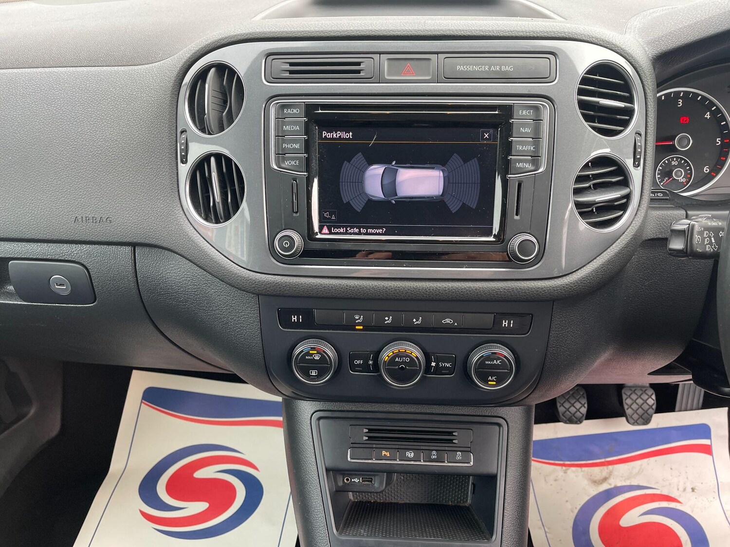 Used Volkswagen Tiguan 2015 for sale - 76002369: Photo 67