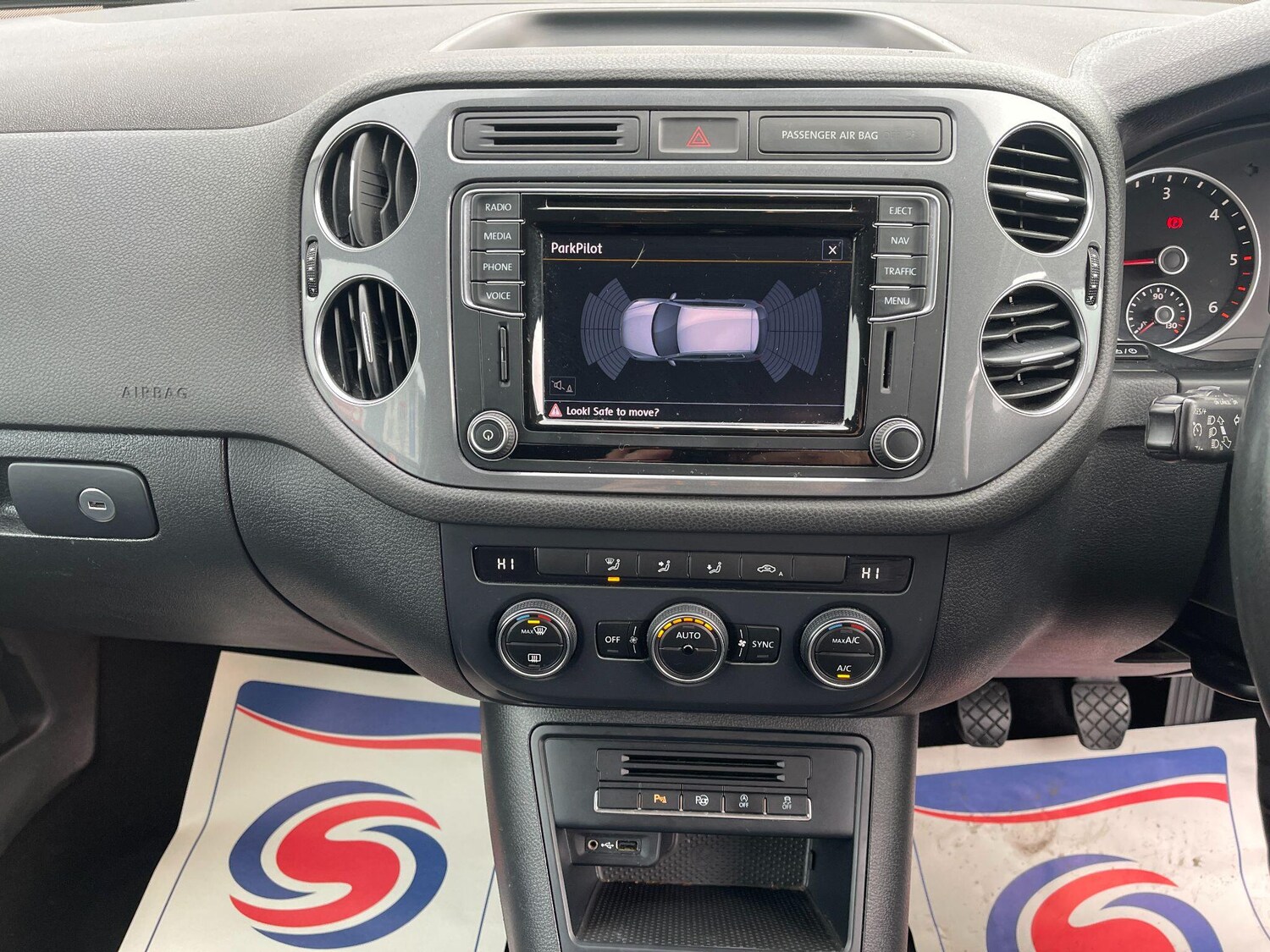 Used Volkswagen Tiguan 2015 for sale - 76002369: Photo 68