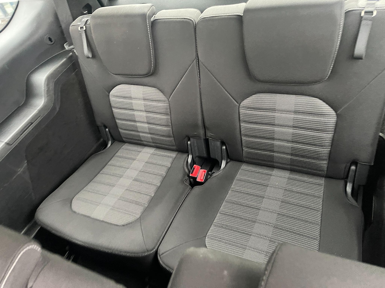 Used Ford Galaxy 2025 for sale - 76965524: Photo 31