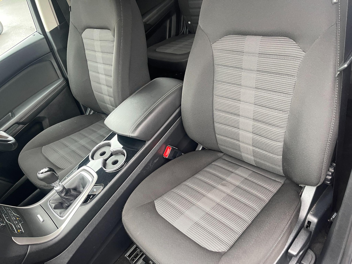 Used Ford Galaxy 2025 for sale - 76965524: Photo 35