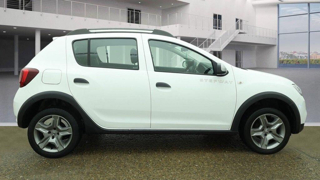 Used Dacia Sandero Stepway 2019 for sale - 77769207: Photo 11