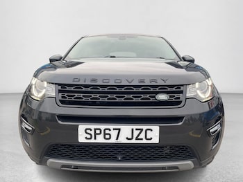 Used Land Rover Discovery Sport 2017 for sale - 76094860: Photo 2