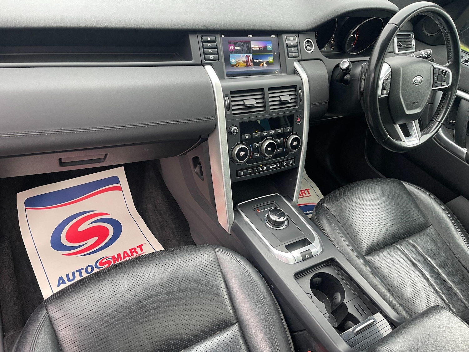 Used Land Rover Discovery Sport 2017 for sale - 76094860: Photo 40