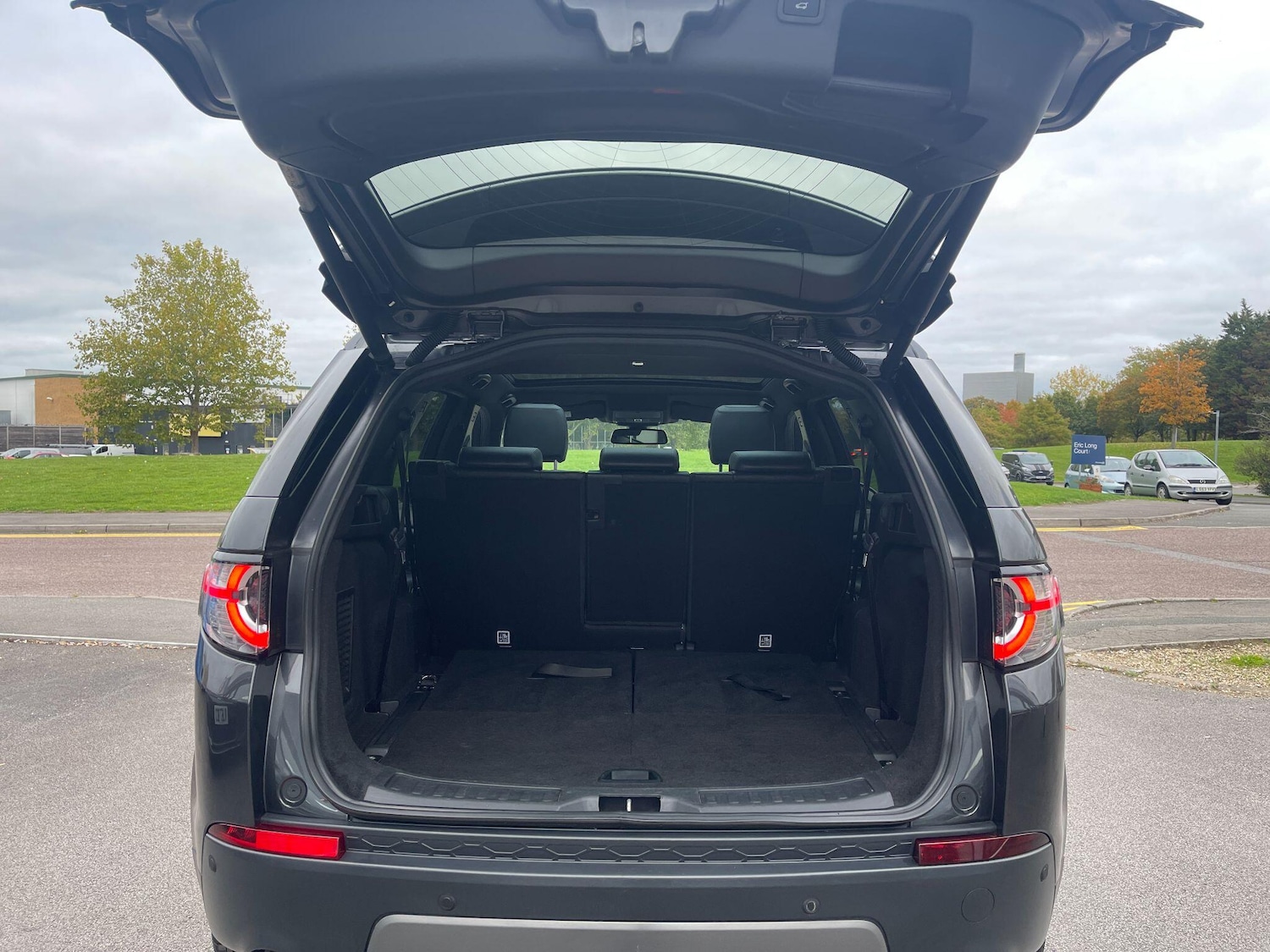 Used Land Rover Discovery Sport 2017 for sale - 76094860: Photo 77