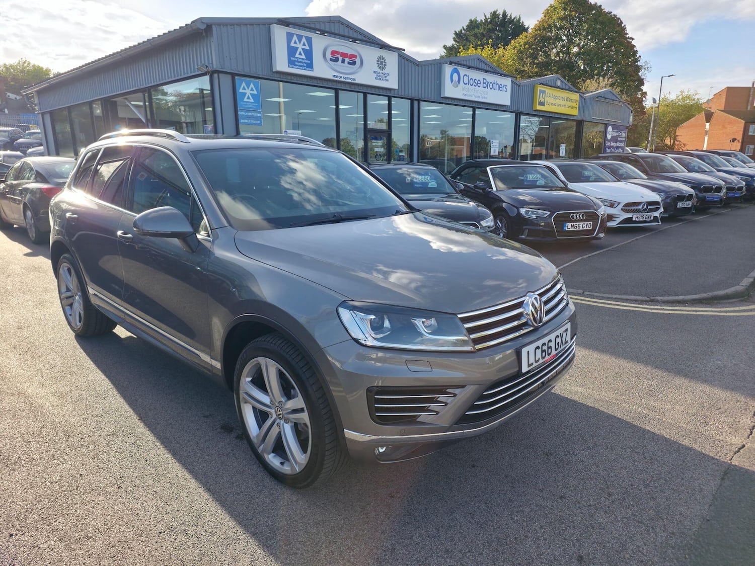 Volkswagen Touareg