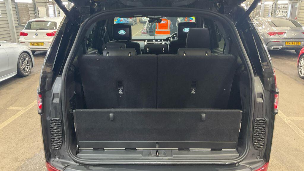 Used Land Rover Discovery 2018 for sale - 78157887: Photo 11