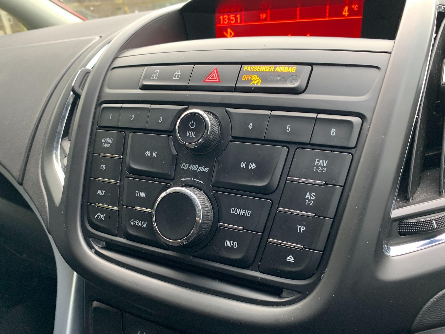 Used Vauxhall Zafira Tourer 2015 for sale - 76912887: Photo 10