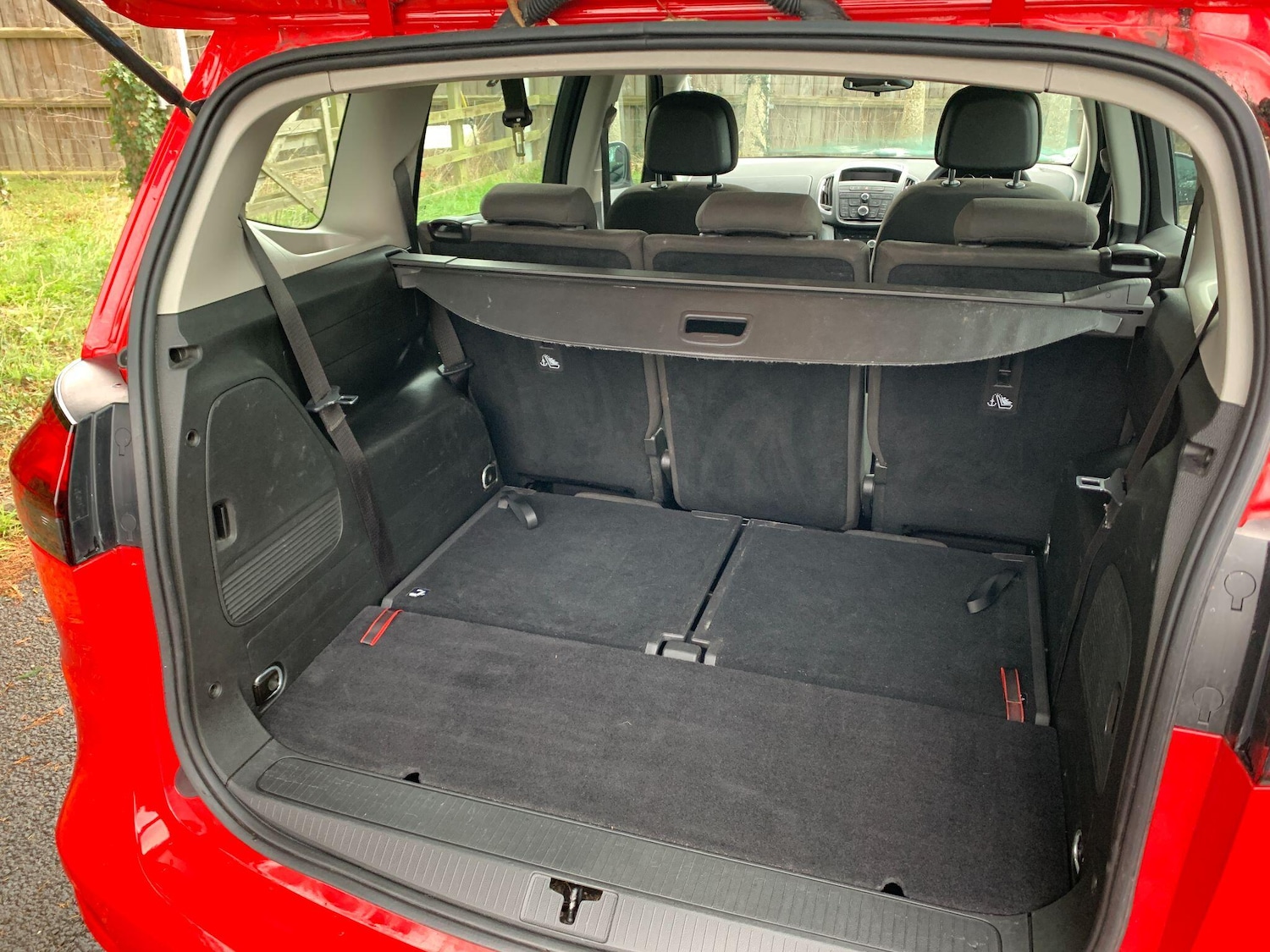 Used Vauxhall Zafira Tourer 2015 for sale - 76912887: Photo 23