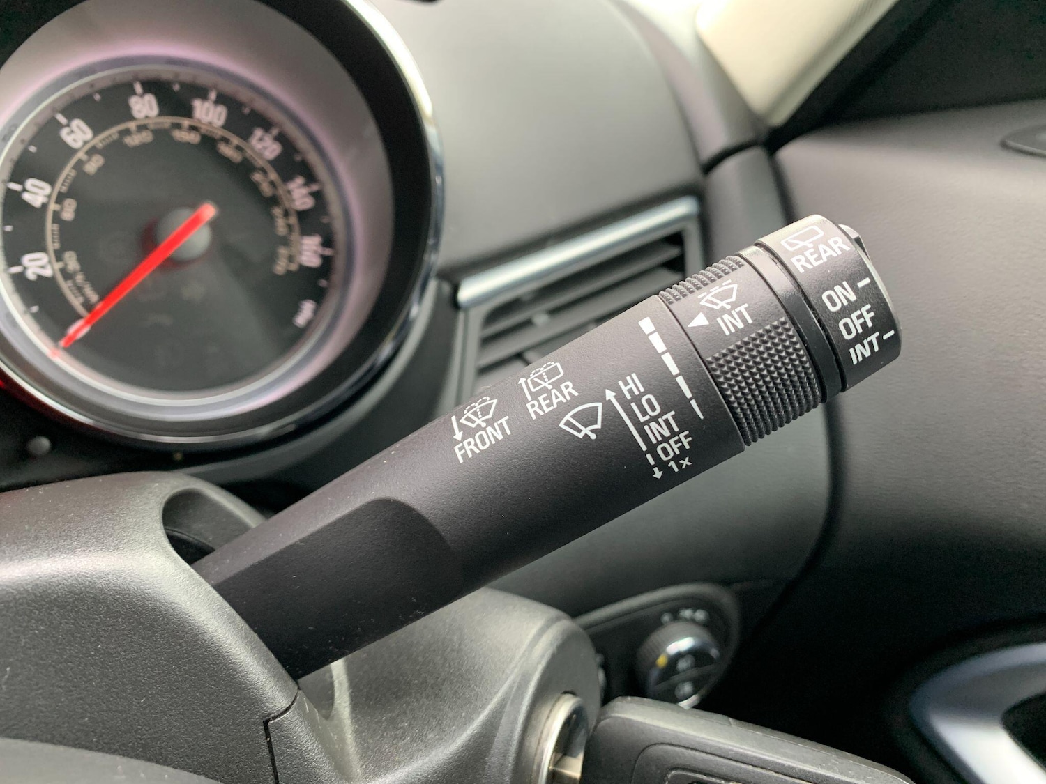 Used Vauxhall Zafira Tourer 2015 for sale - 76912887: Photo 28