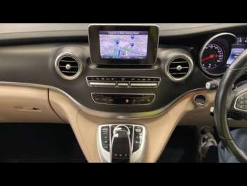 Used Mercedes-Benz V-Class 2018 for sale - 74680329: Photo