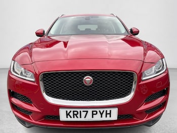 Used Jaguar F-Pace 2017 for sale - 76094541: Photo 2