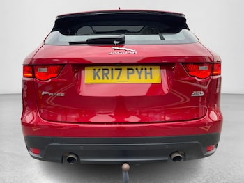Used Jaguar F-Pace 2017 for sale - 76094541: Photo 4