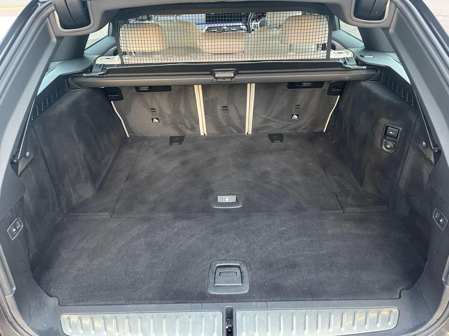 Used BMW 5 Series 2022 for sale - 77738019: Photo 69