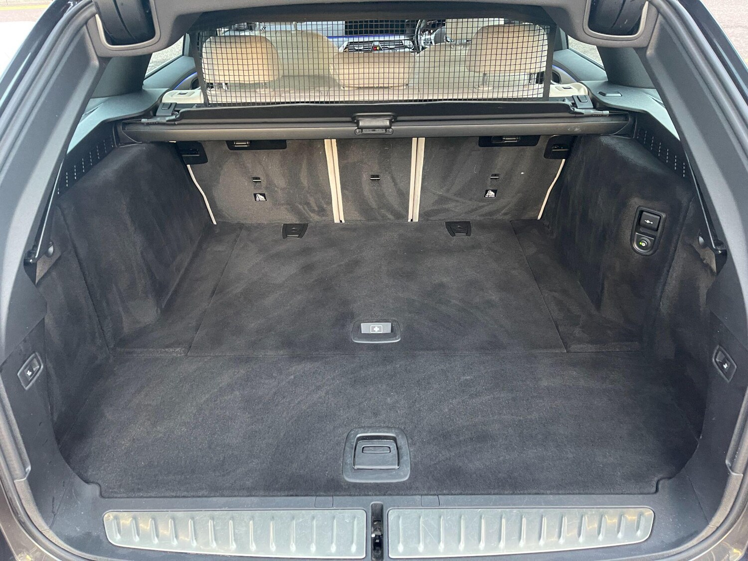 Used BMW 5 Series 2022 for sale - 77738019: Photo 70