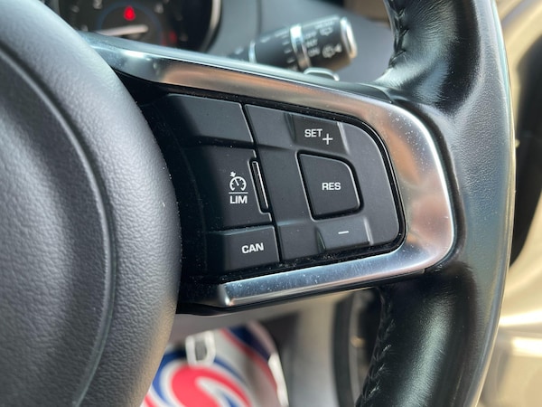 Used Jaguar F-Pace 2017 for sale - 76094300: Photo 45
