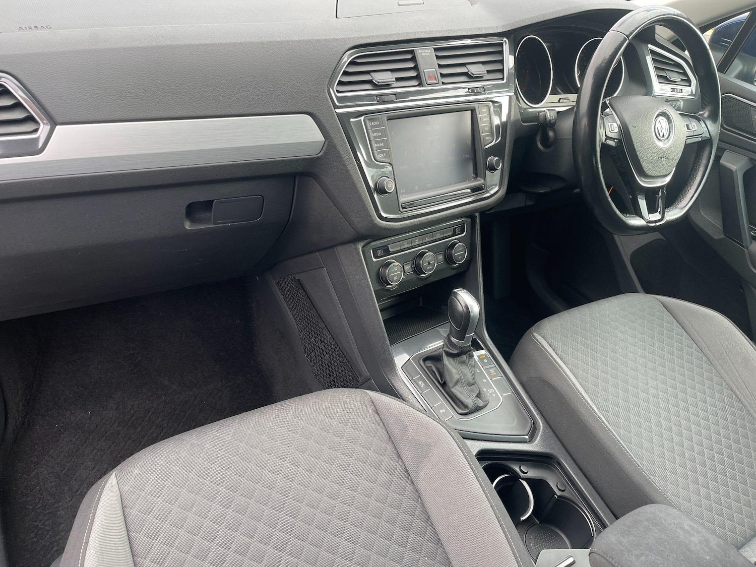 Used Volkswagen Tiguan 2017 for sale - 76179899: Photo 32