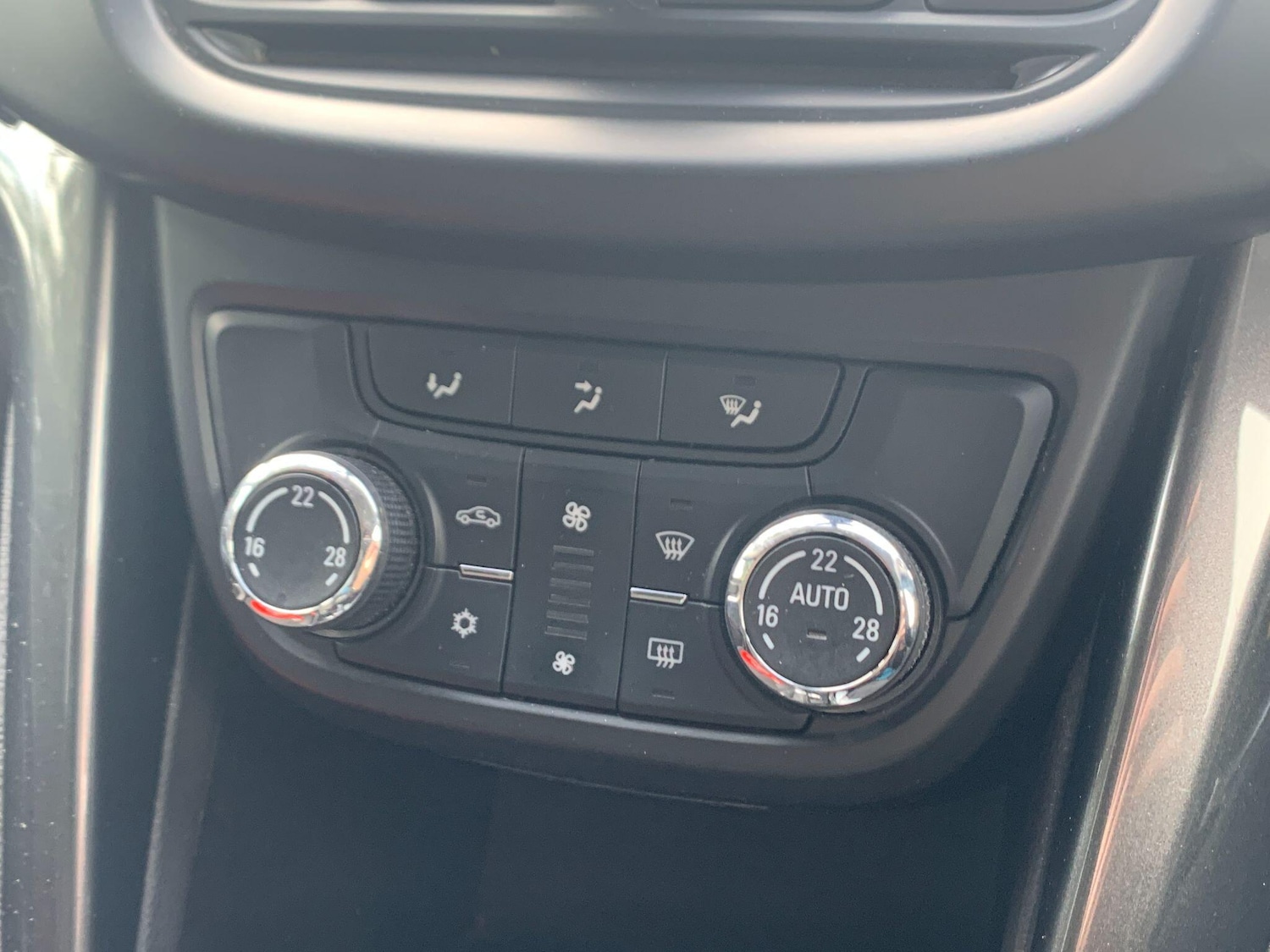 Used Vauxhall Zafira 2016 for sale - 77892590: Photo 25