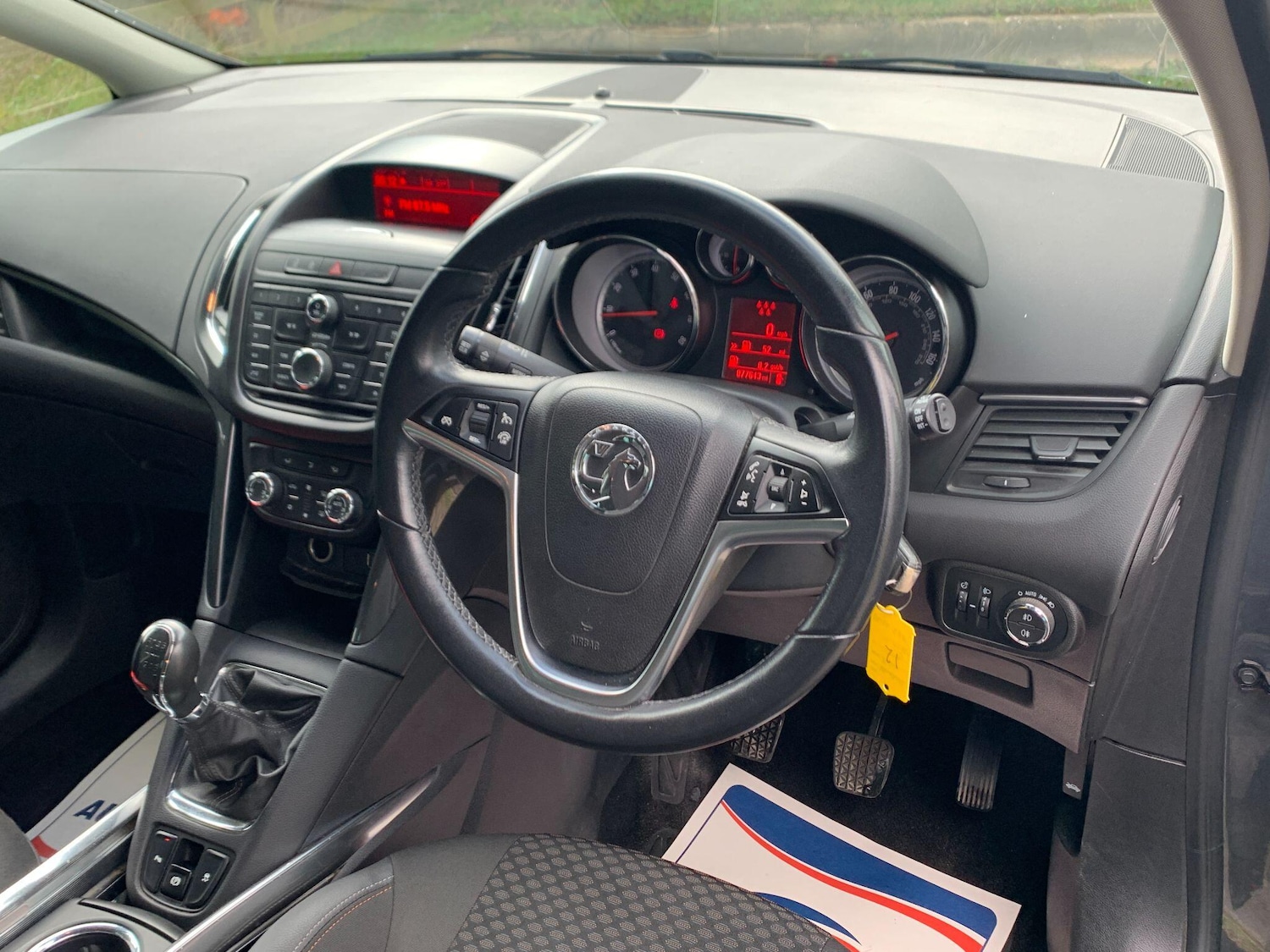 Used Vauxhall Zafira 2016 for sale - 77892590: Photo 8