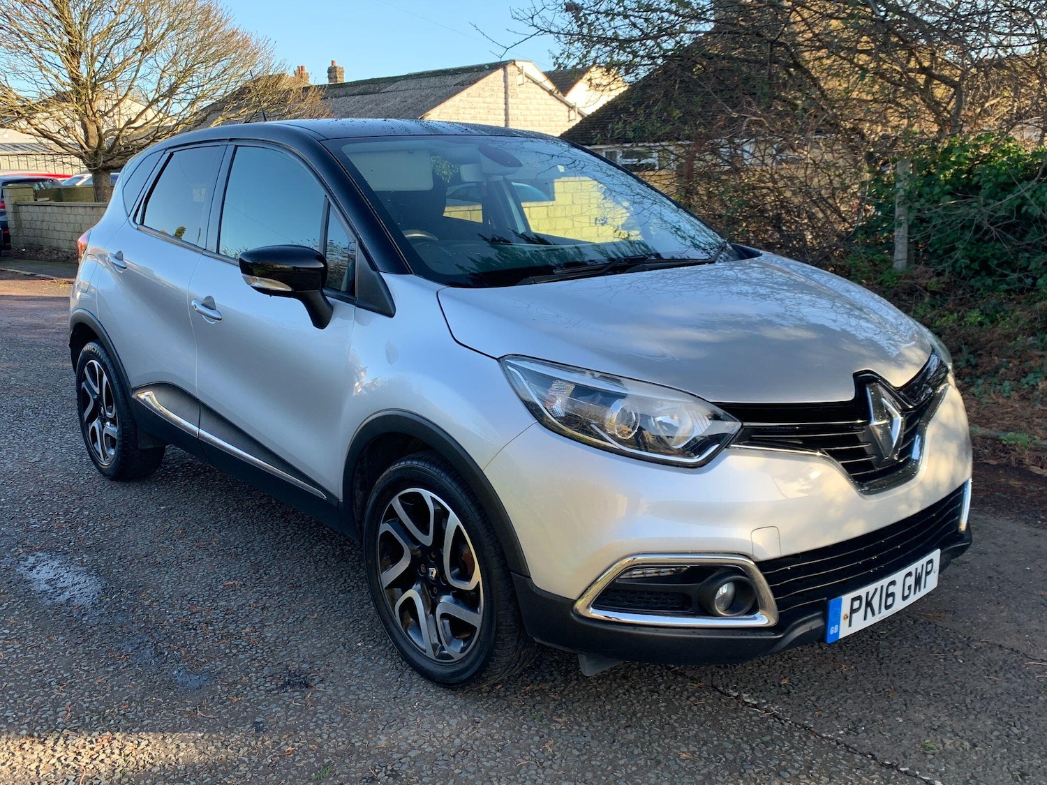 Used Renault Captur 2016 for sale - 76727434: Photo 1