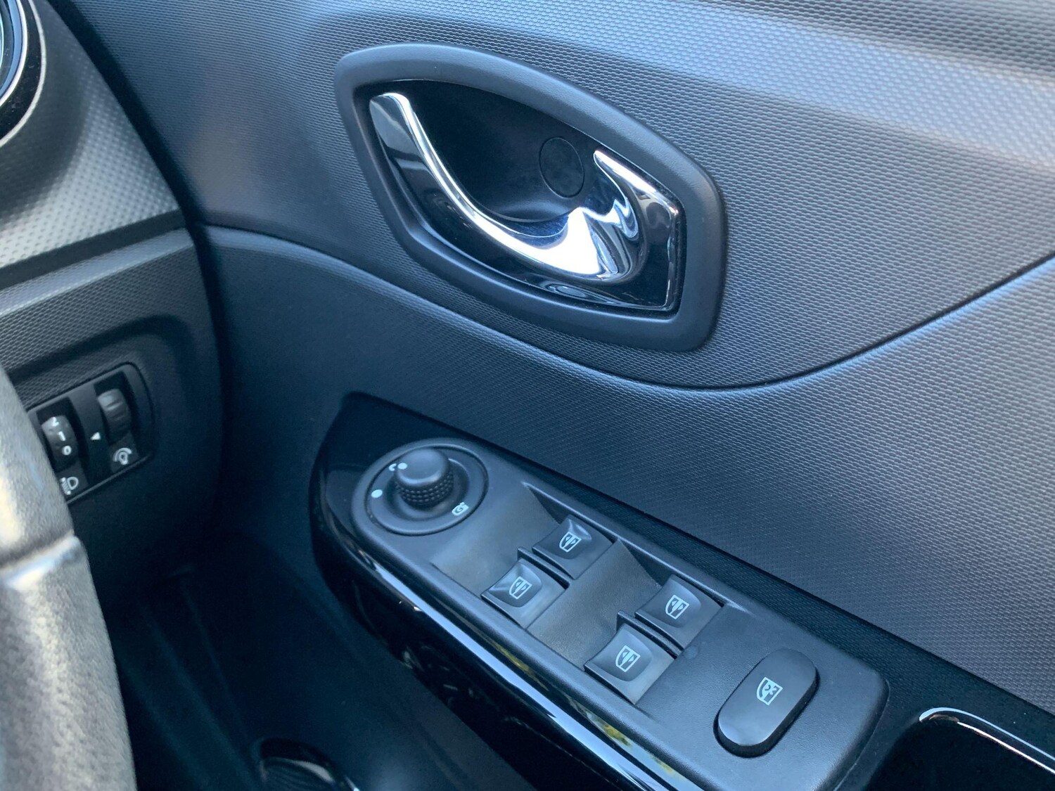 Used Renault Captur 2016 for sale - 76727434: Photo 15