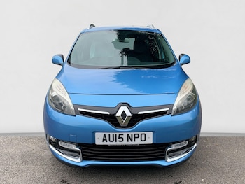 Used Renault Grand Scenic 2015 for sale - 76021083: Photo
