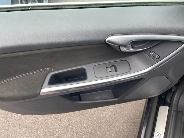 Used Volvo XC60 2014 for sale - 75657893: Photo 26