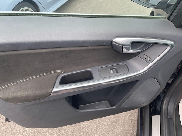 Used Volvo XC60 2014 for sale - 75657893: Photo 27