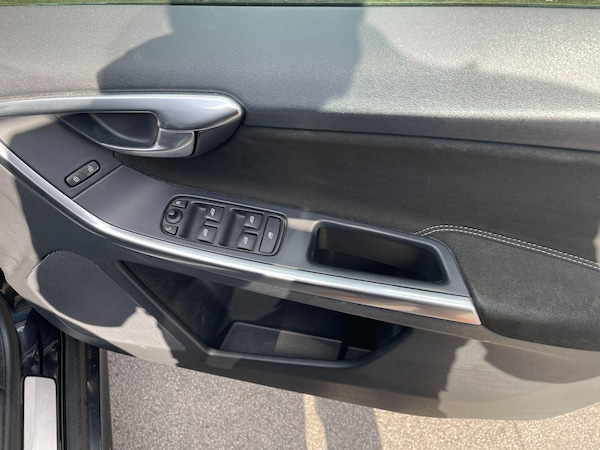 Used Volvo XC60 2014 for sale - 75657893: Photo 30