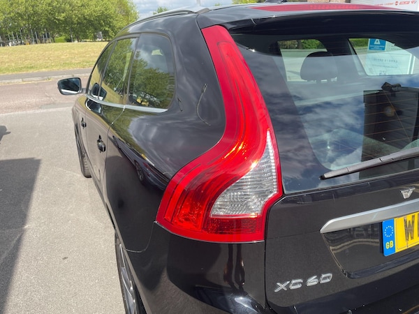 Used Volvo XC60 2014 for sale - 75657893: Photo 47