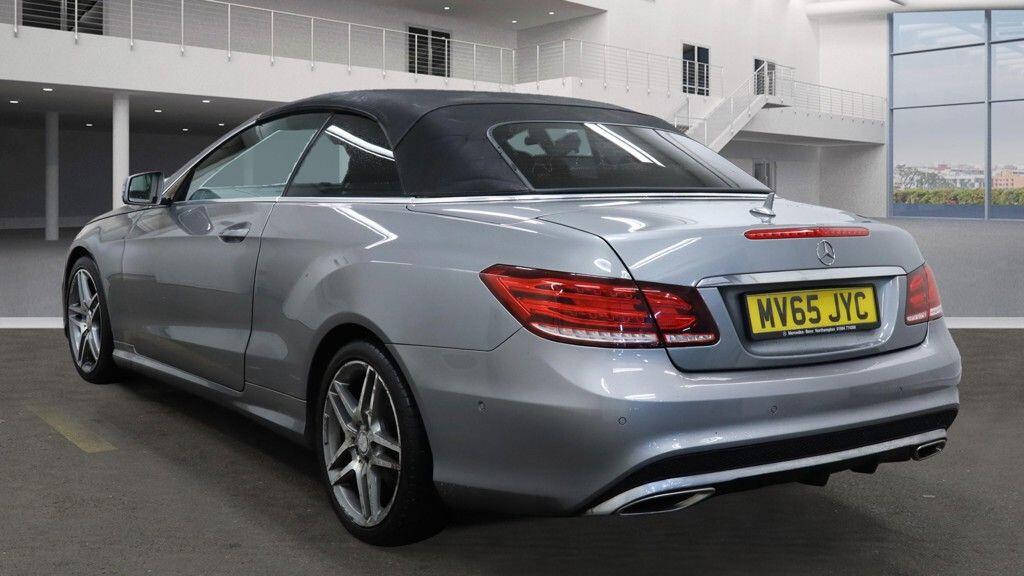 Used Mercedes-Benz E Class 2015 for sale - 76398375: Photo 3