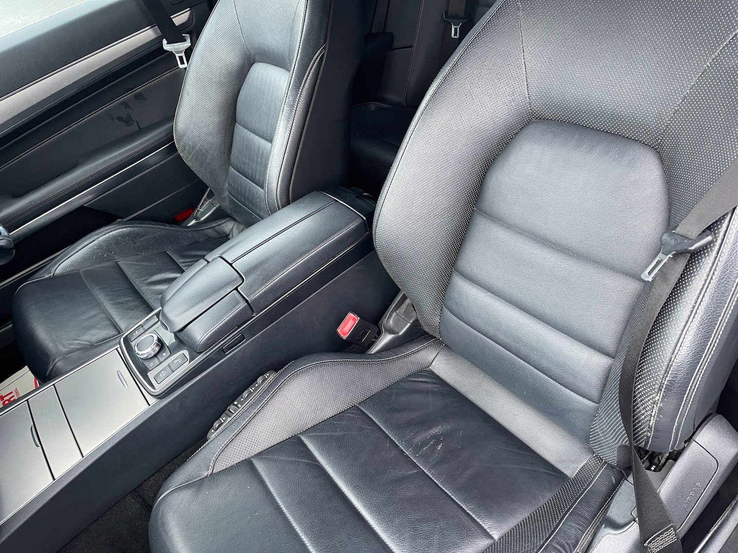 Used Mercedes-Benz E Class 2015 for sale - 76398375: Photo 32