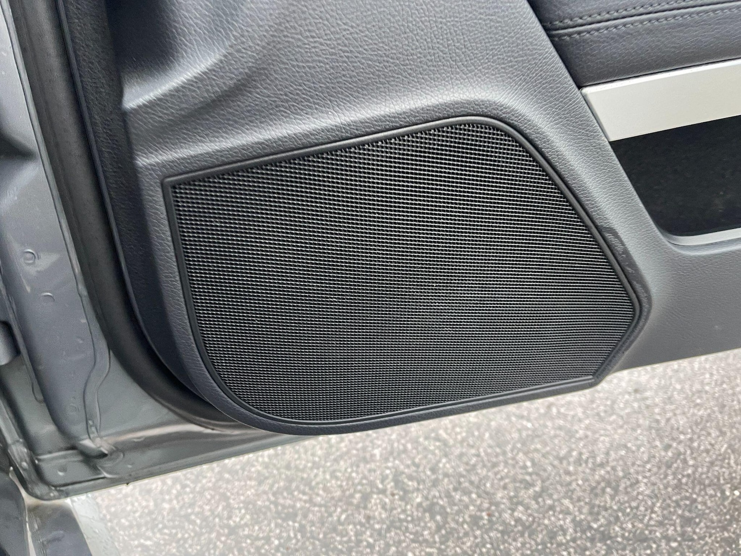 Used Mercedes-Benz E Class 2015 for sale - 76398375: Photo 41