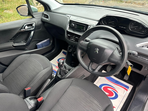 Used Peugeot 208 2016 for sale - 74521607: Photo 7