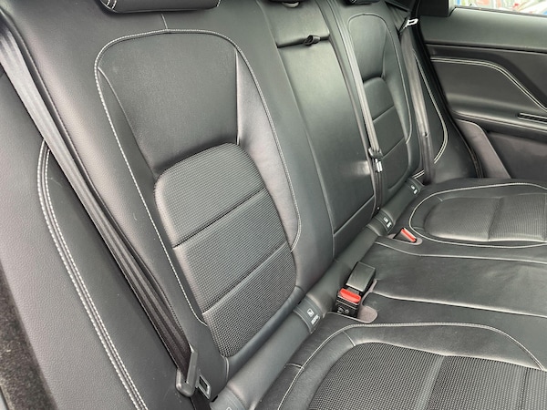 Used Jaguar F-Pace 2017 for sale - 75609620: Photo 43