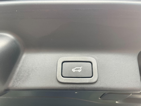 Used Jaguar F-Pace 2017 for sale - 75609620: Photo 46