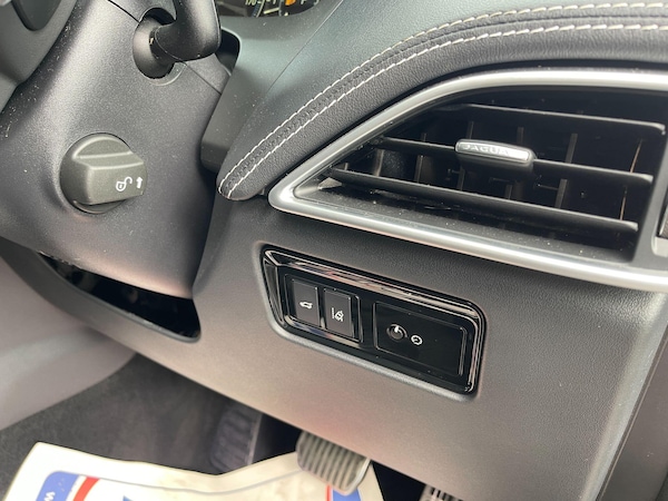Used Jaguar F-Pace 2017 for sale - 75609620: Photo 47