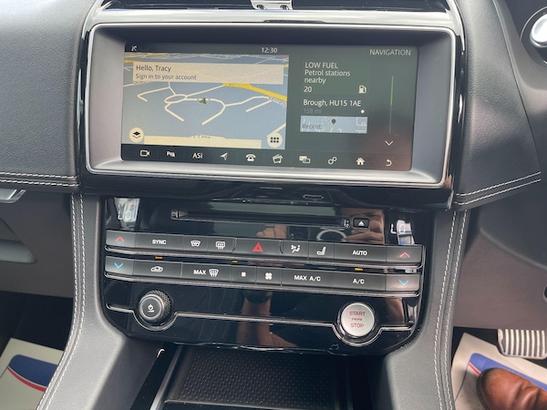 Used Jaguar F-Pace 2017 for sale - 75609620: Photo 64