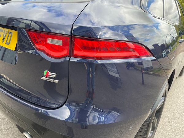 Used Jaguar F-Pace 2017 for sale - 75609620: Photo 73