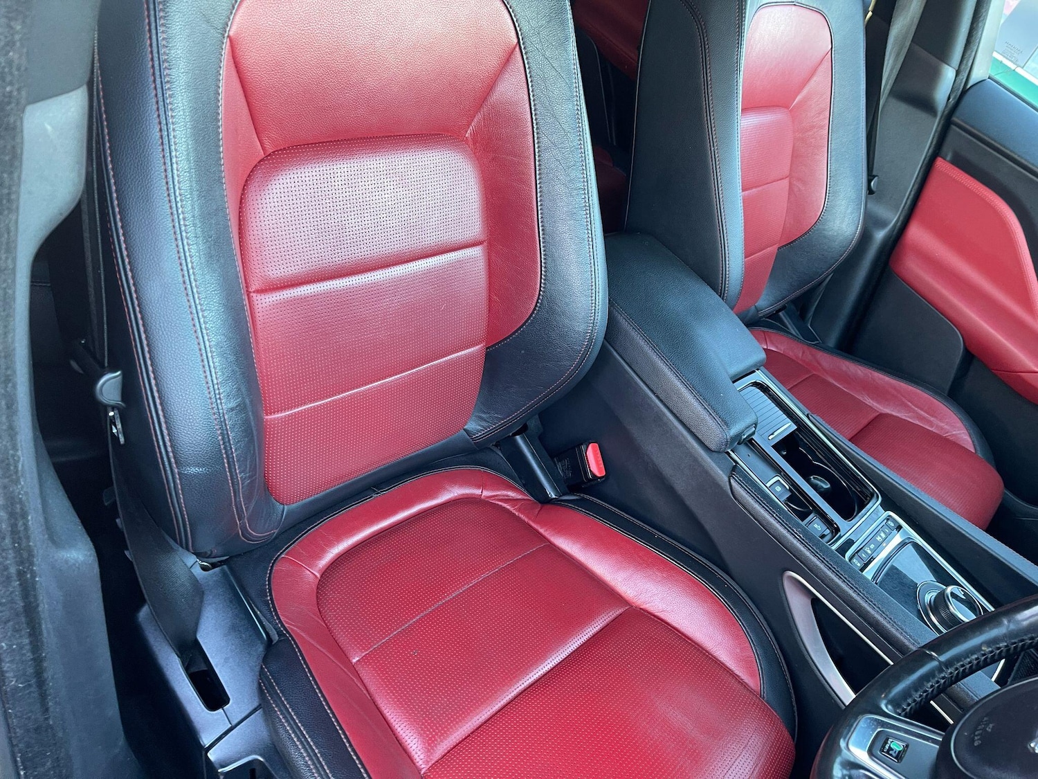 Used Jaguar F-Pace 2017 for sale - 77898326: Photo 11