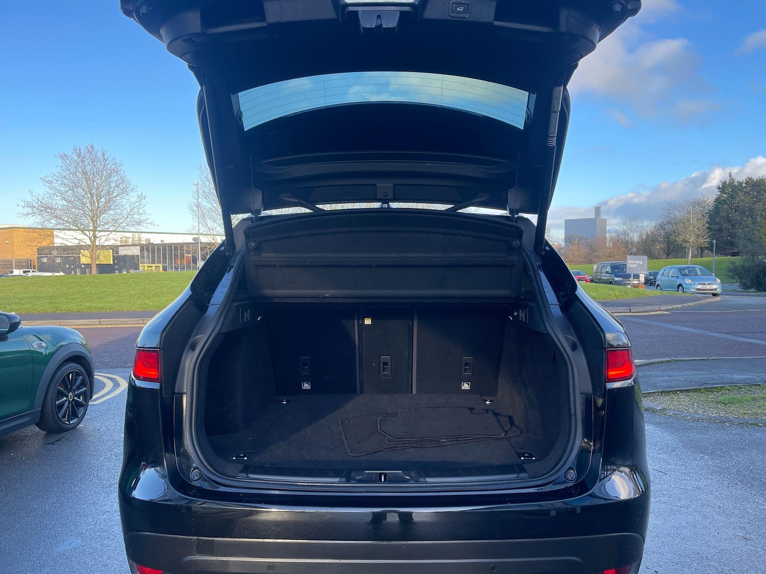 Used Jaguar F-Pace 2017 for sale - 77898326: Photo 34