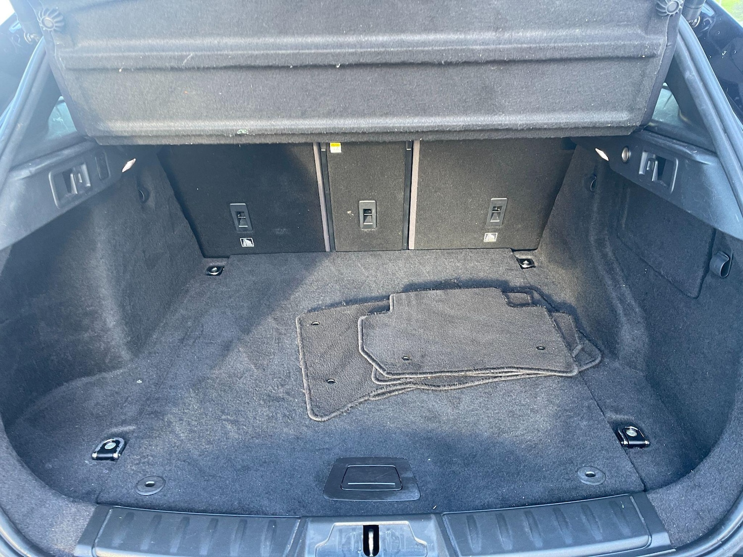 Used Jaguar F-Pace 2017 for sale - 77898326: Photo 35