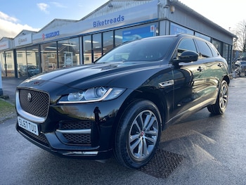 Used Jaguar F-Pace 2017 for sale - 77898326: Photo