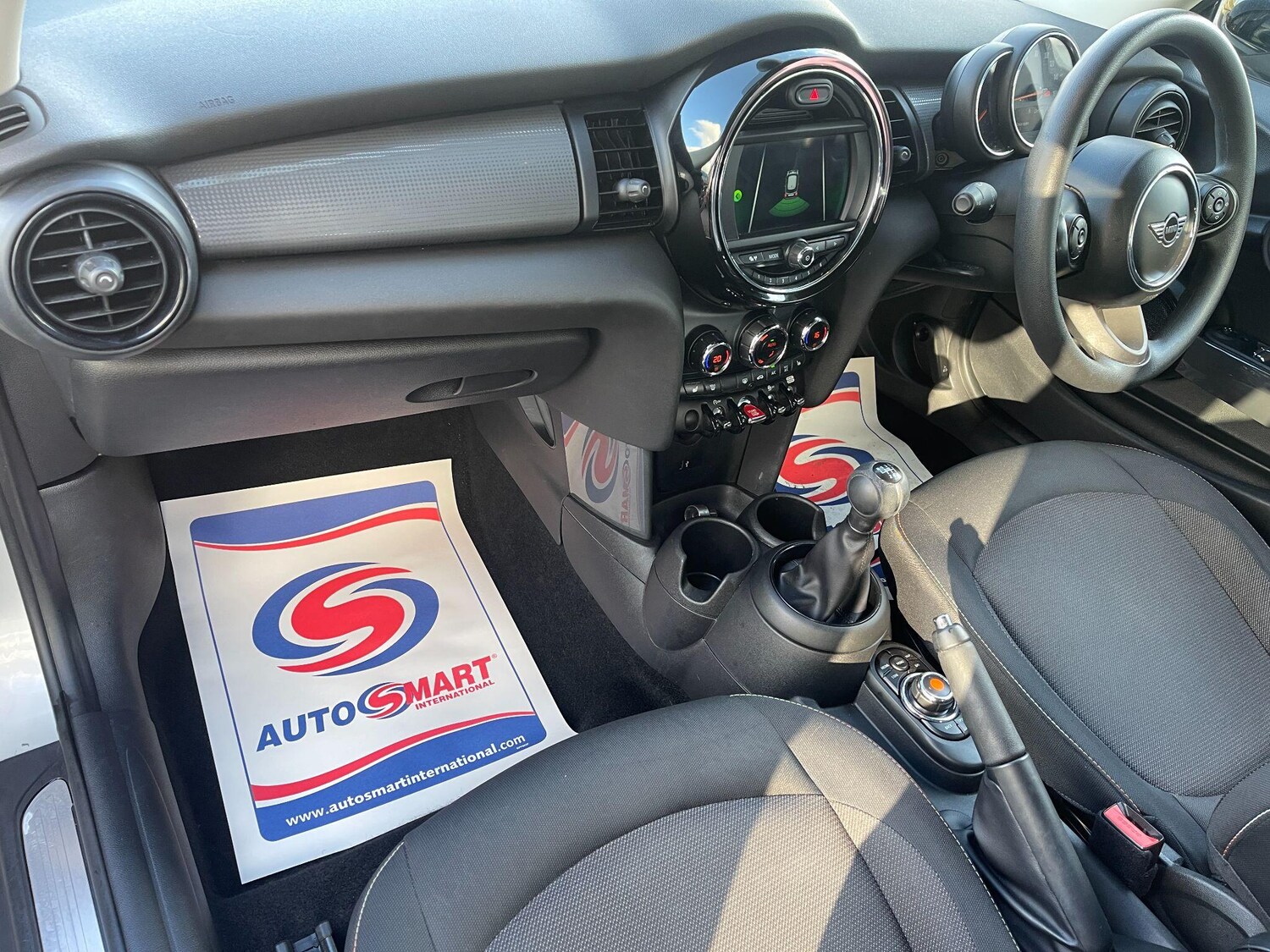 Used MINI Hatch 2019 for sale - 76408561: Photo 48