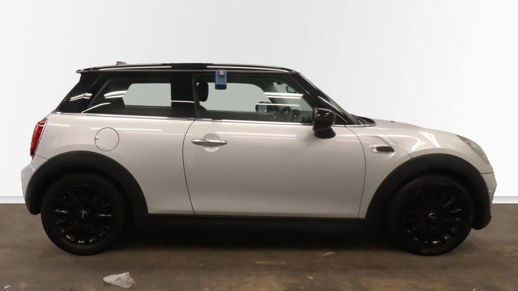 Used MINI Hatch 2019 for sale - 76408561: Photo 5